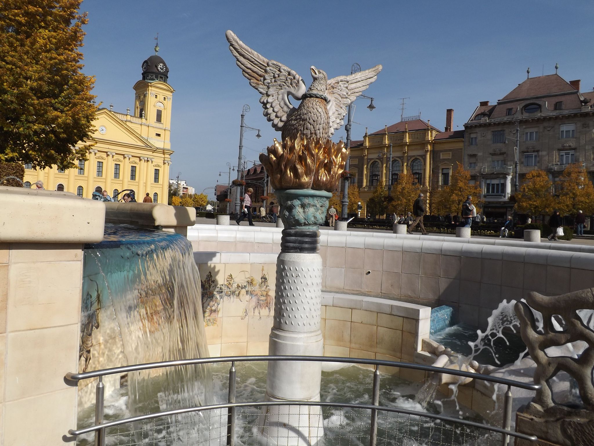 Debrecen, Kossuth tér, Fõnix szökõkút